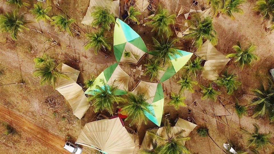 ><img data-lazyloaded=