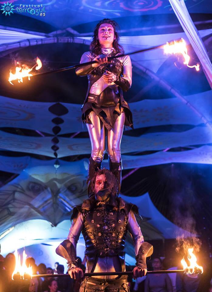 >  Pirofagia: Merreus das Calopsitas, Circoloko & Vini Cirque | Fotos: <a href=