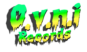 ></a></p><h3><strong>    Como foi a direção do seu desenvolvimento musical? Sempre soube qual era o estilo que queria tocar ou foi se transformando no processo?</strong></h3><p>    Talvez de uma forma inconsciente eu poderia saber, mas não sei dizer, eu nunca imaginava <em>“vou fazer isso ou aquilo”</em>, as músicas simplesmente eram criadas por <em>hobby</em>, então <strong>fazia o que me vinha à cabeça, talvez pra me curar de uma certa forma e/ou expressar aquilo que não podia com palavras ou com amigos</strong>.</p><p>    As primeiras músicas que fiz variavam entre <strong>165 e 190 BPMs</strong>. Na época haviam poucos artistas com músicas nessa velocidade como <strong>Zik, Psykovsky, Necropsycho, Yata Garasu</strong>, etc. Acredito que ao longo dos anos foi se moldando naturalmente o estilo de música que eu gosto de ouvir e tocar.</p><h3 style=