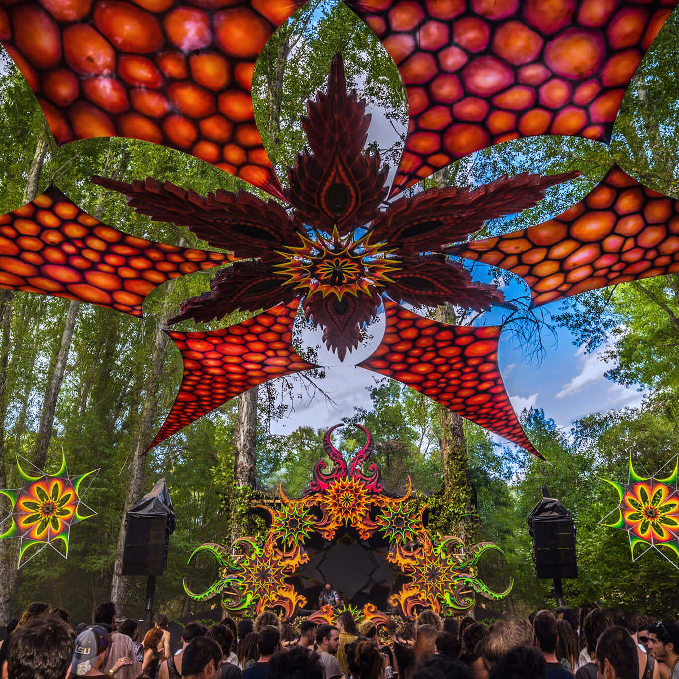 ><img data-lazyloaded=