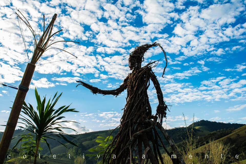 ><img data-lazyloaded=