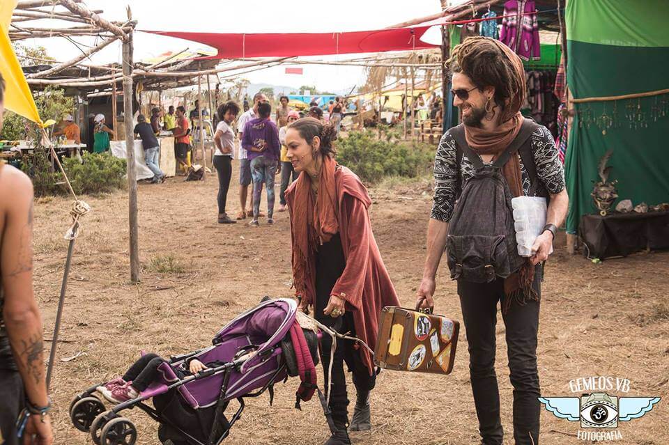 ><img data-lazyloaded=