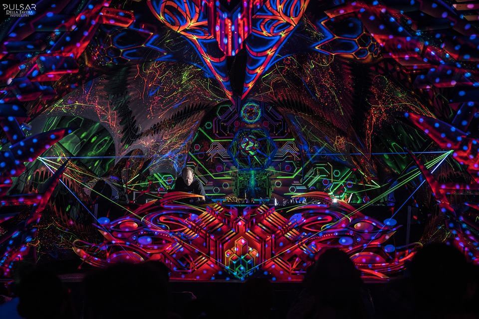 >Palco mainfloor Pulsar 2017 | Fotografias: <strong><a class=